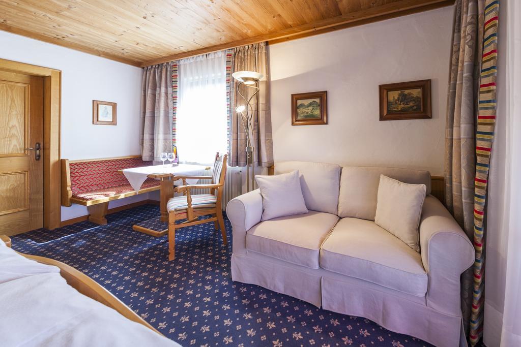 Hotel Alpina Hagnau Εξωτερικό φωτογραφία