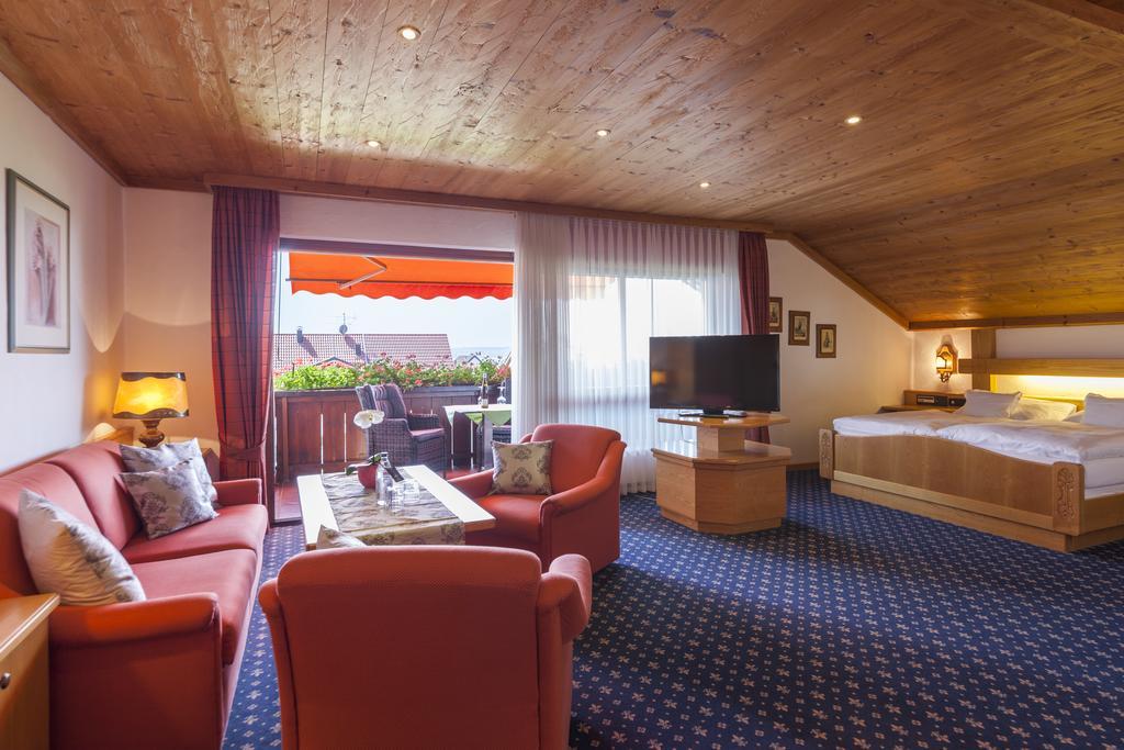 Hotel Alpina Hagnau Εξωτερικό φωτογραφία